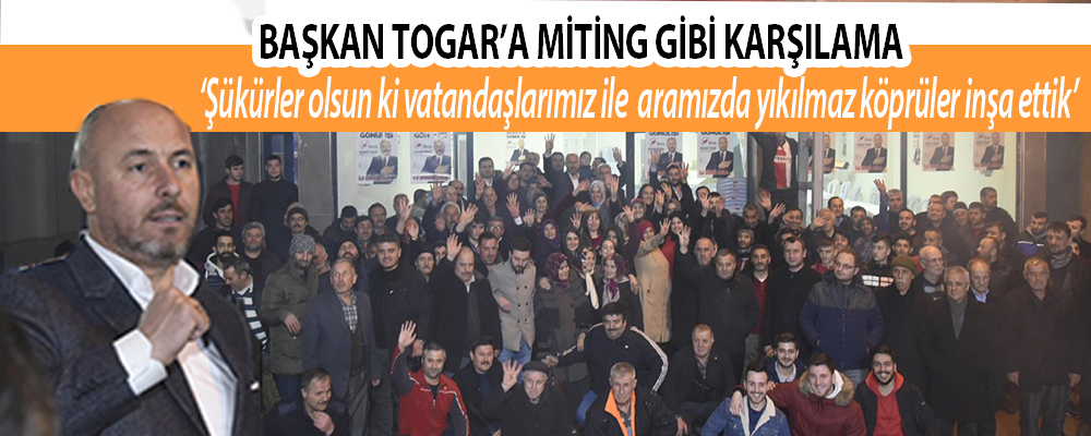 Tekkeköy Belediye Başkanı Togar, kırsal mahallelerdeki gönül sohbetlerinden dönüşte İstiklal Mahallesindeki SKM önünde yüzlerce kişi tarafından coşkuyla karşılandı.